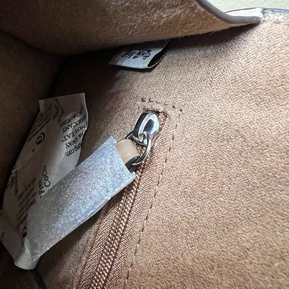 Coach Eliza 2 Way Wear Crossbody NWT - Picture 9 of 14